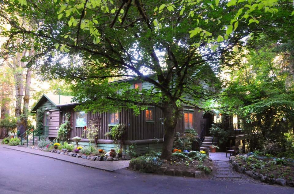 Morrisons Rogue River Lodge Merlin Exteriér fotografie