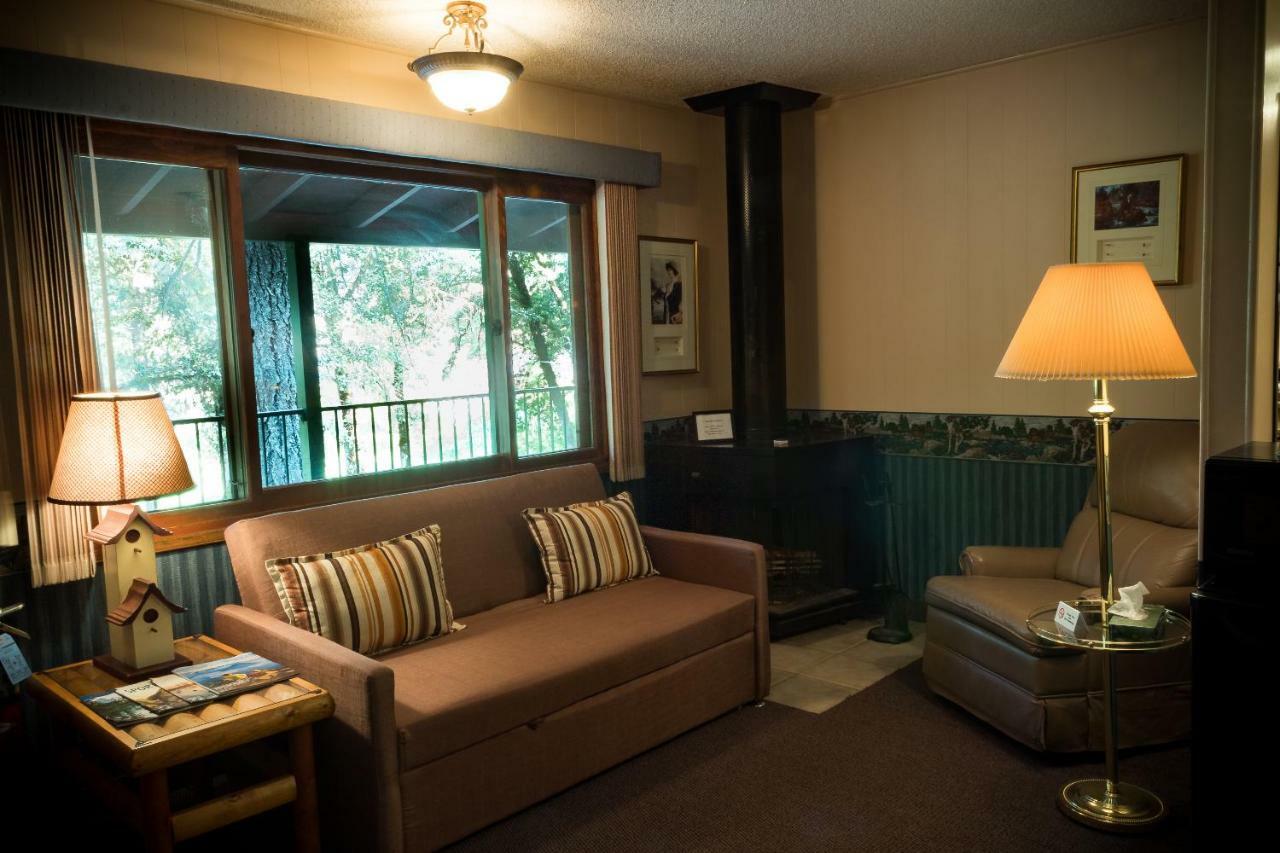 Morrisons Rogue River Lodge Merlin Exteriér fotografie