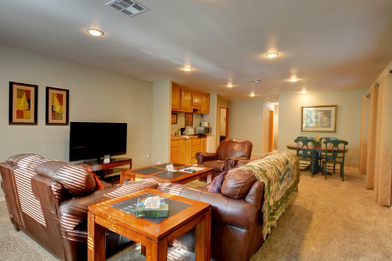 Morrisons Rogue River Lodge Merlin Exteriér fotografie