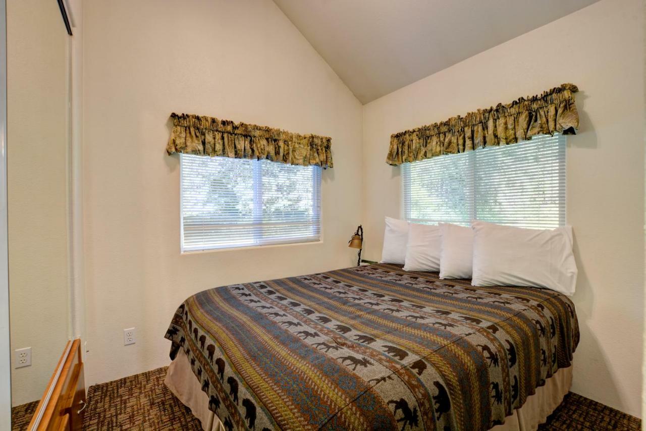Morrisons Rogue River Lodge Merlin Exteriér fotografie