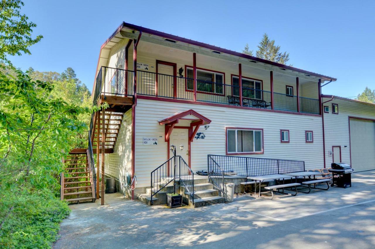 Morrisons Rogue River Lodge Merlin Exteriér fotografie